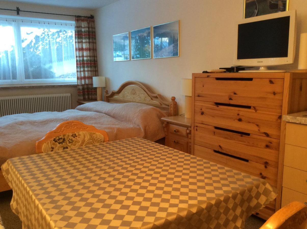 Double Room With A Kitchenette And Private Bathroom In A Beautiful Surrounding Sautens Buitenkant foto